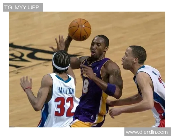 1998年NBA总决赛公牛队与湖人队的巅峰对决回顾与精彩瞬间分析